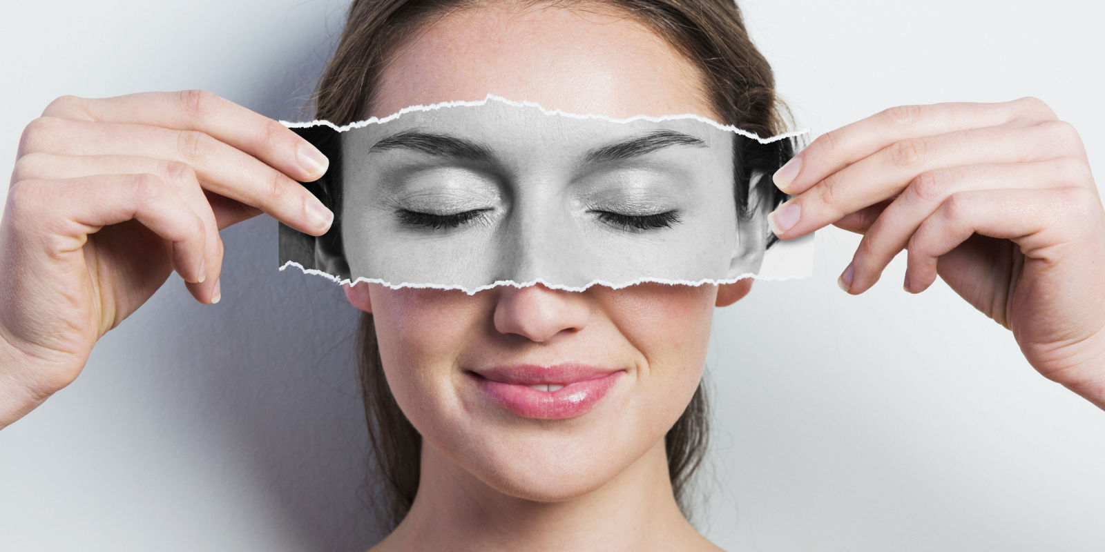 ابتسامة رقيقة 