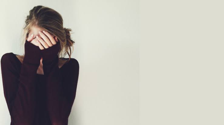 أسباب فقدان الثقة بالنفس