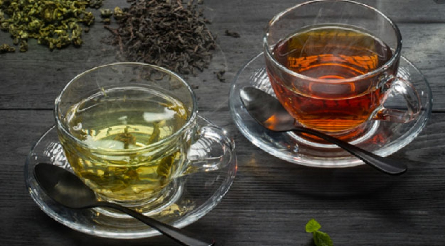 تناول الشاي الأخضر