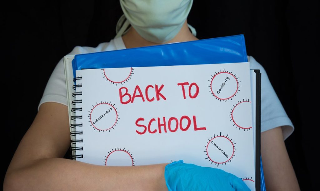 العودة للدراسة هل ستكون فعلية أم افتراضية في العام الدارسي الجديد
