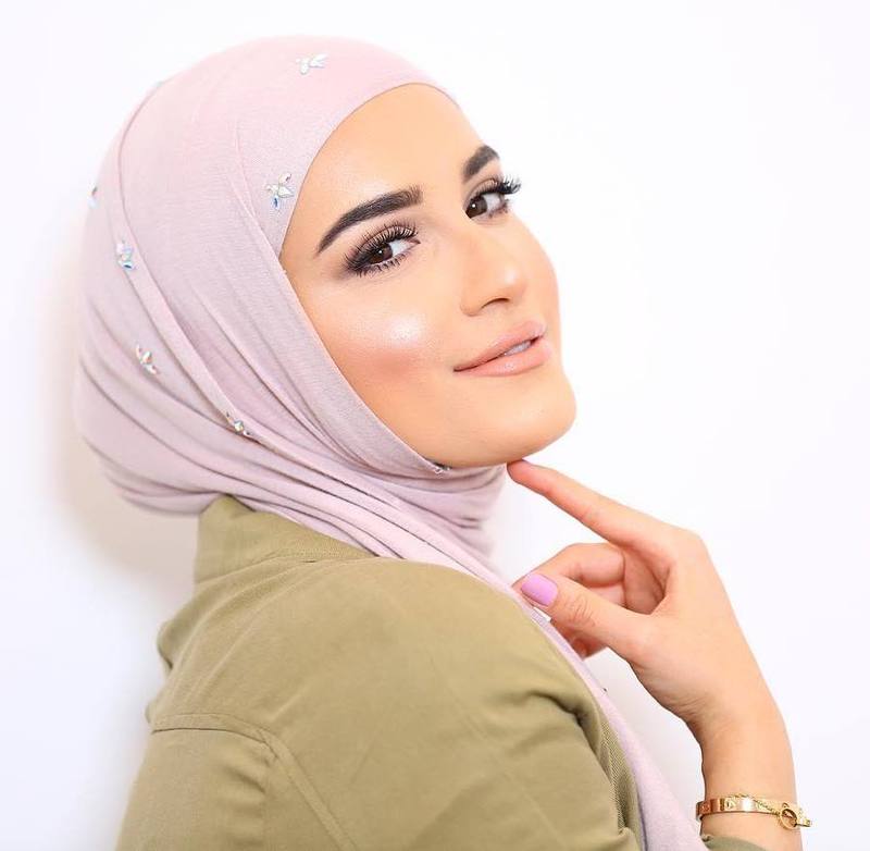 كيف تصبح الفتاة جذابة