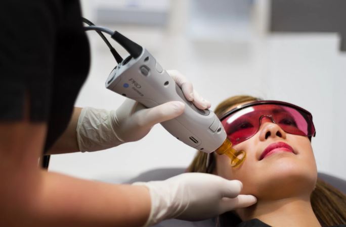 ما هي أفضل أجهزة الليزر لازالة الشعر في العيادات