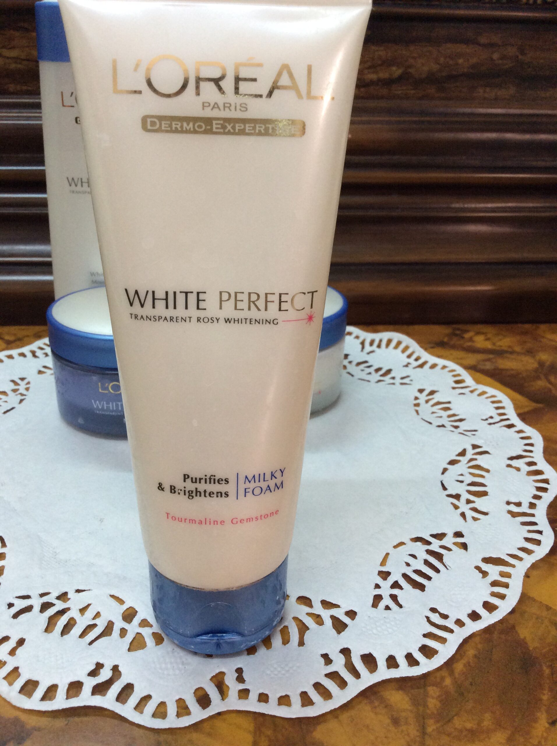 غسول لوريال وايت بيرفكت L'OREAL PARIS WHITE PERFECT
