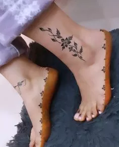 رسومات حنة على الرجل من فوق 