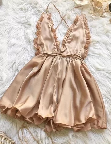 قمصان نوم قصيره