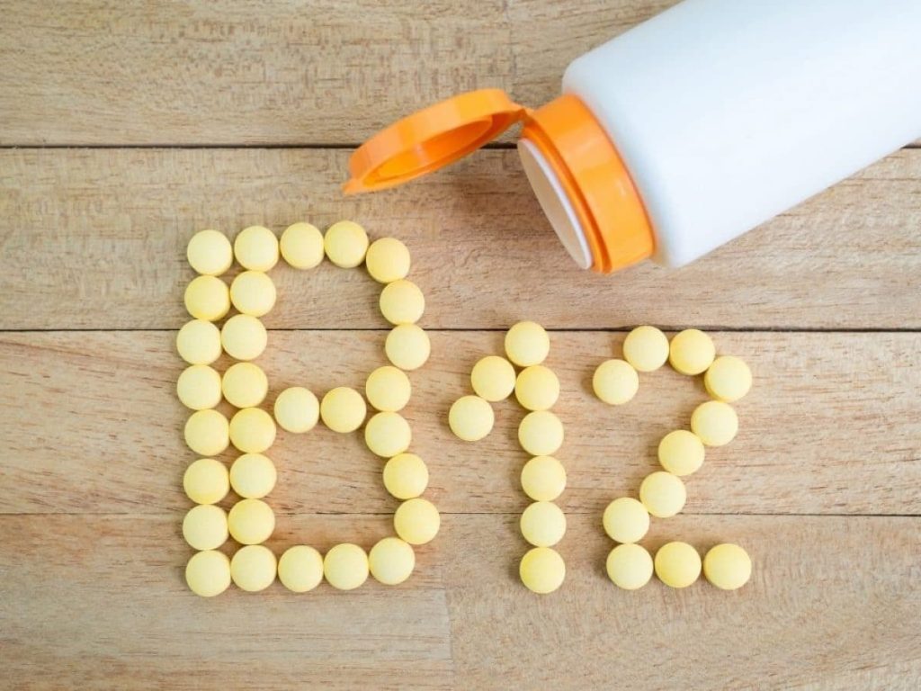 هل يؤثر نقص فيتامين b12 على الدورة الشهري