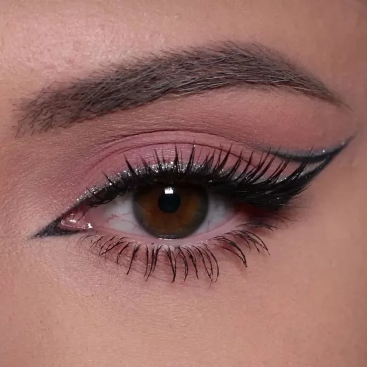 طريقة رسم الايلاينر خطوة بخطوة