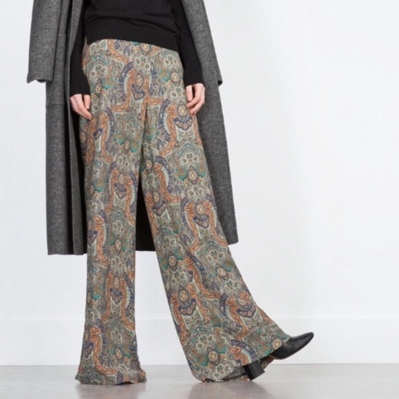 بناطيل واسعة من زارا