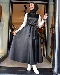 فساتين جلد طويلة للمحجبات