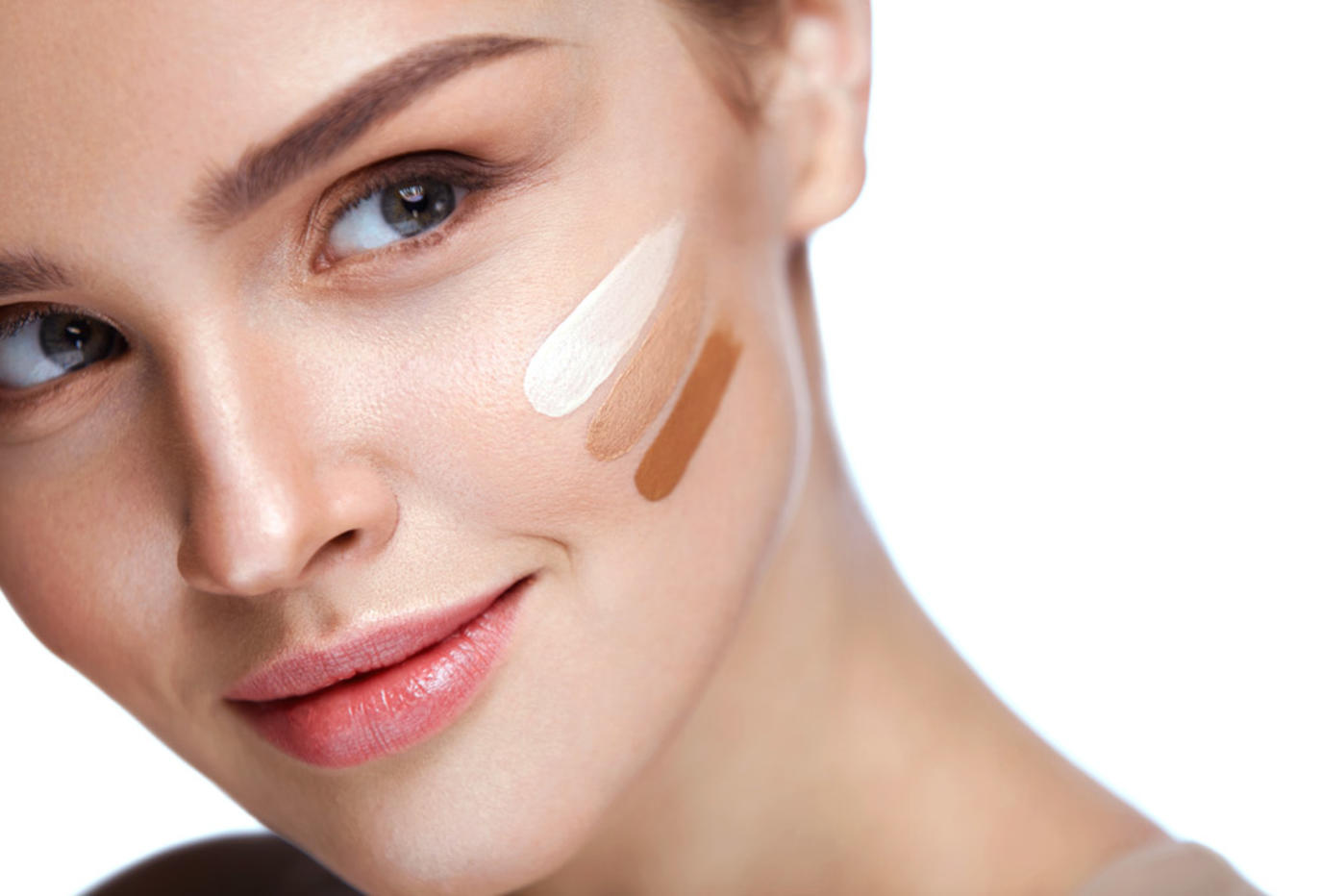 درجات الفاونديشن للبشرة الحنطية