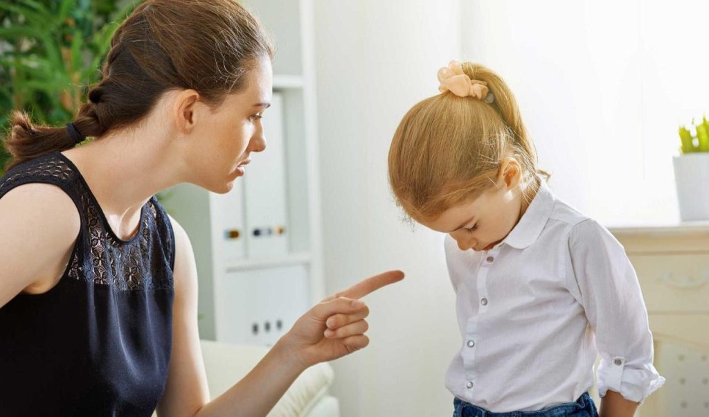 كيف أعاقب طفلي عمره عشر سنوات