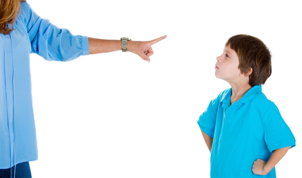 كيفية التعامل مع الطفل سيء السلوك