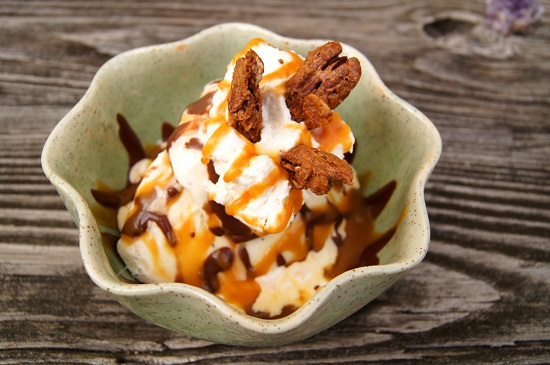 ايسكريم بالمكسرات