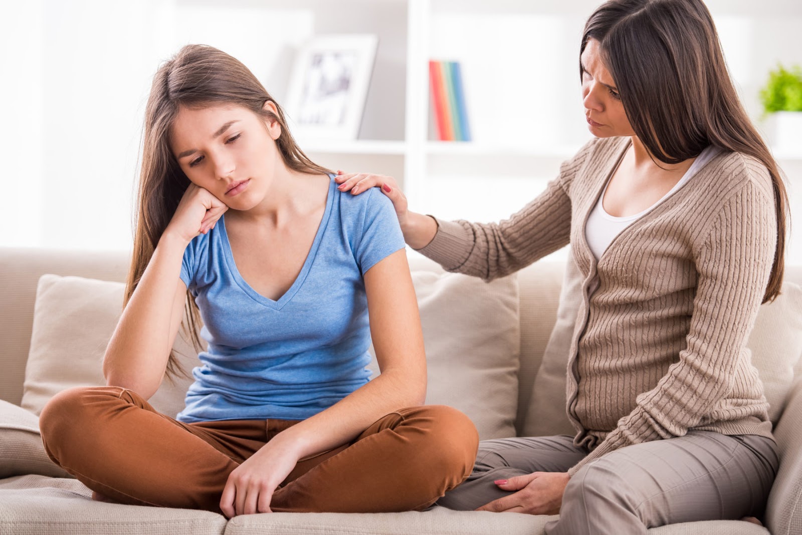 سن المراهقة والتغيرات النفسية للبنات