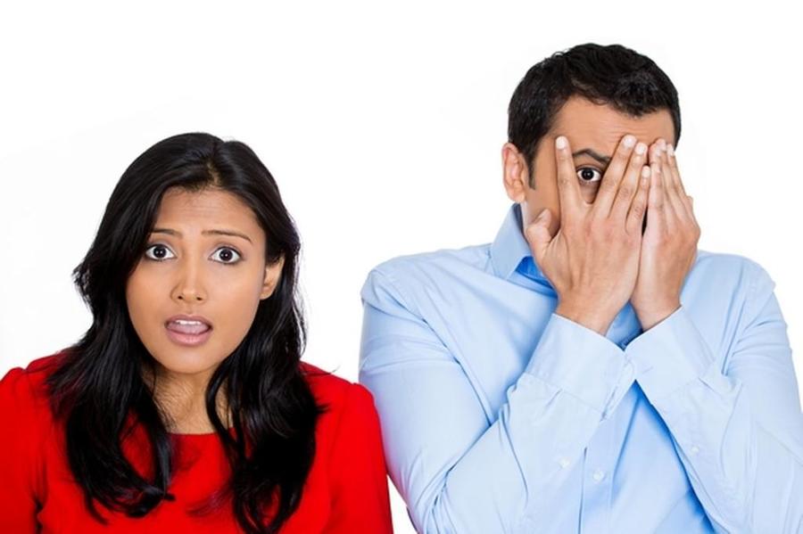 الخجل عند المرأة والرجل
