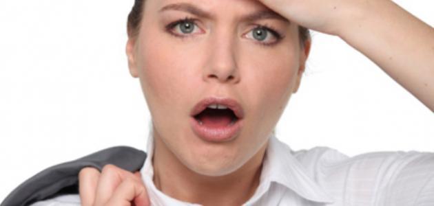 كيف تبتعد عن شخص تعلقت به