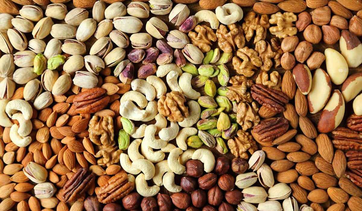 فوائد المكسرات للشعر
