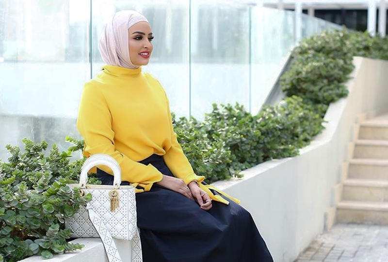 تنسيق اللون الاصفر للمحجبات