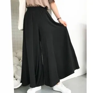 جيب بنطلون واسع