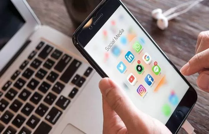 التواصل الاجتماعي وعلاقته بتطوير الذات