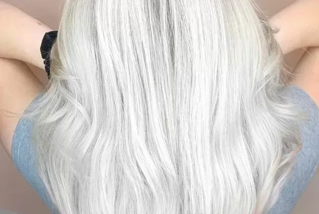 الأبيض الجليدي